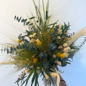 Bouquet avec fleurs vertes et jaunes