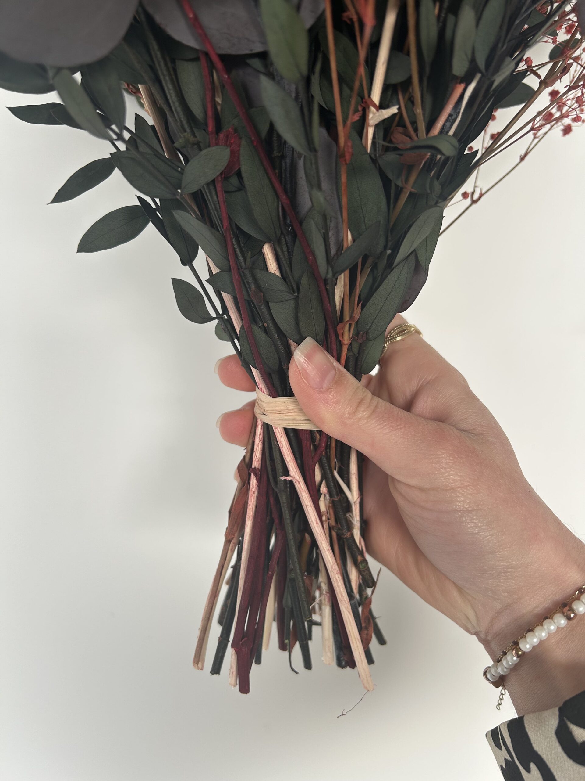 Bouquet de fleurs stabilisées rouges