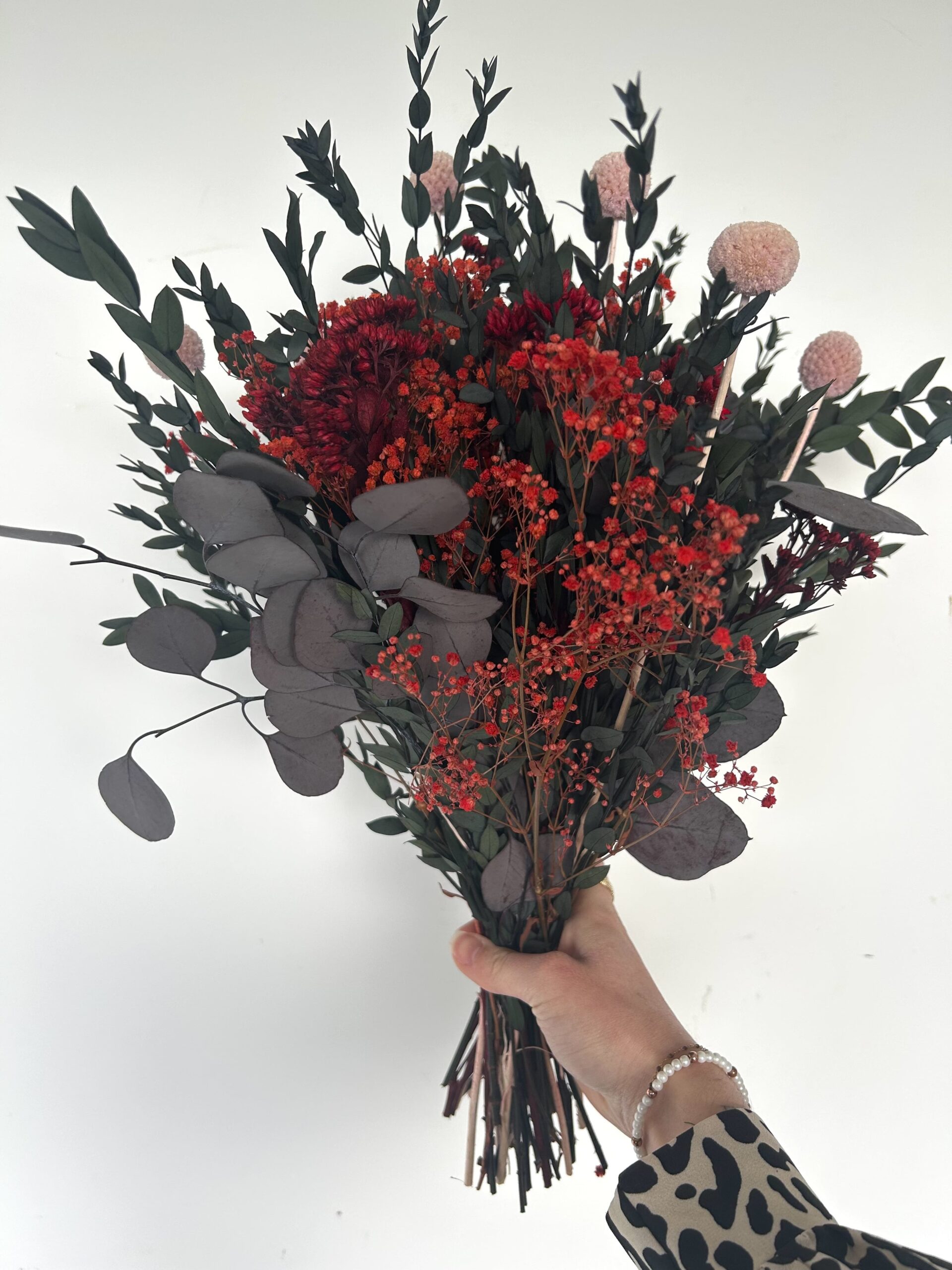 Bouquet de fleurs stabilisées rouges
